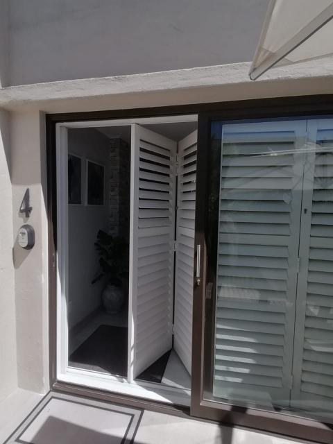 To Let 3 Bedroom Property for Rent in Bowtie Western Cape